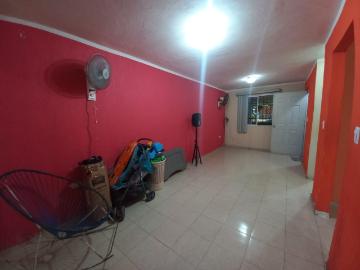 Casa de dos pisos en Piedra de Agua