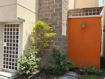 Casa de dos pisos en Rinconada Jardines de Tehuixtla, Tehuixtla, Morelos