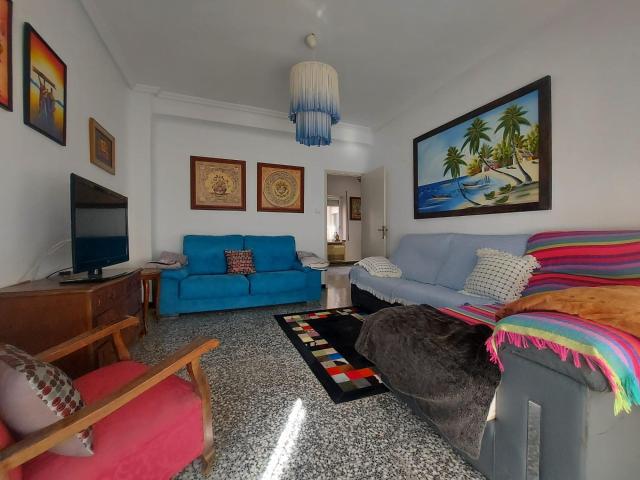 CASA DE DOS PLANTA Y TERRAZA EN EL BARRIO DEL PROGRESO