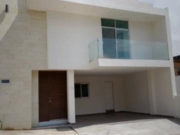 Casa de entrega inmediata en Privada Acqua, Guadalupe, Zacatecas
