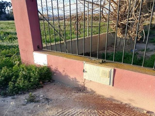 Casa de Huerta en Daya Nueva con Amplio Terreno