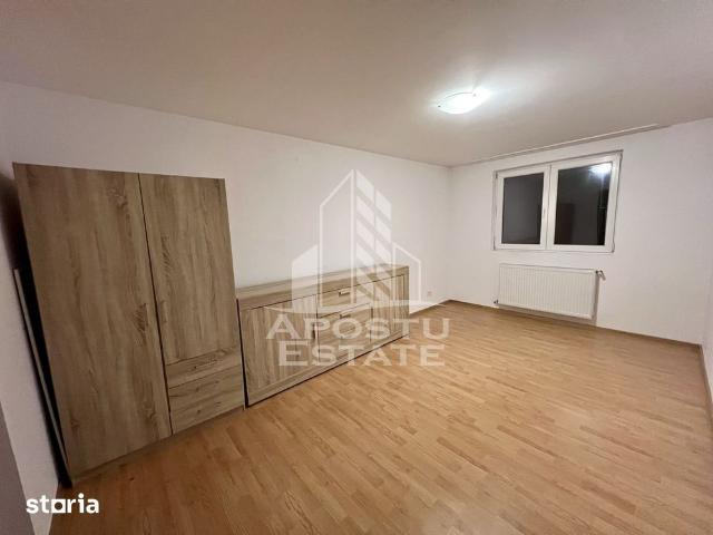 Casa de inchiriat 5 camere, centrala proprie, petfriendly,Mosnita Noua