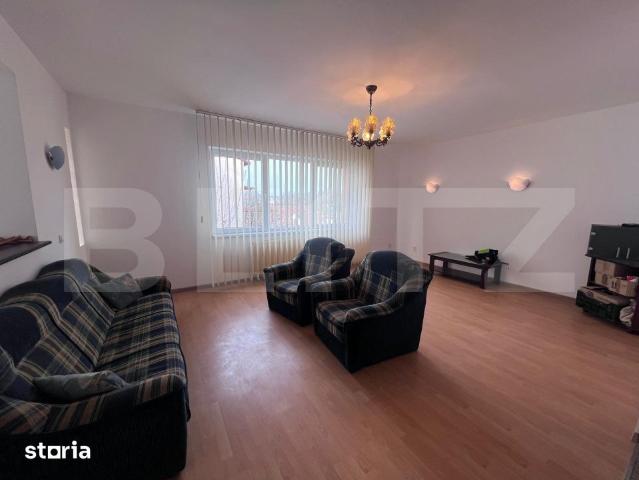 Casa de inchiriat, 7 camere, 230 mp + 415 mp teren, garaj Gruia