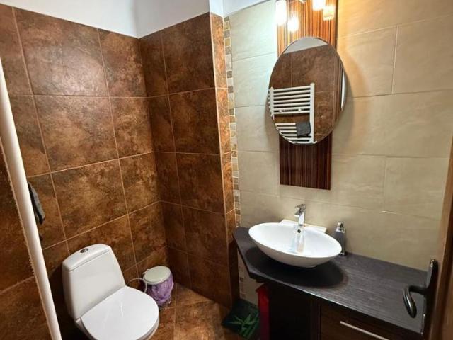 Casa de inchiriat 3 camere zona Bucium Trei Sarmale