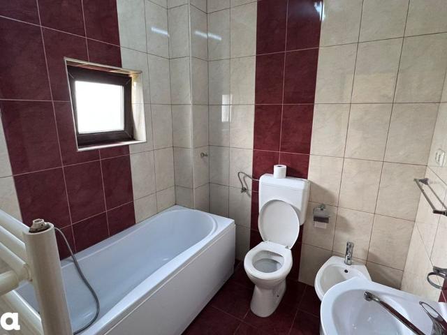 Casa de închiriat, zona Episcopia