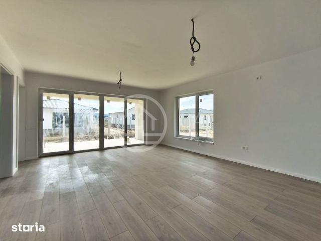 Casa de inchiriat cu 4 camere in Cheriu, Bihor