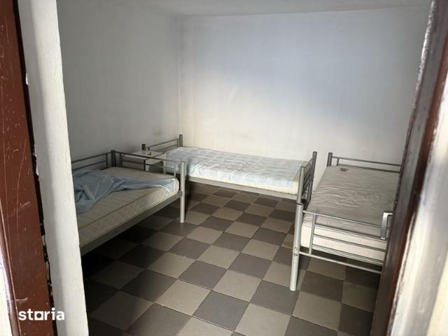 Casa de Inchiriat +Hala de 80MP Ideala pentru afaceri sau muncitori