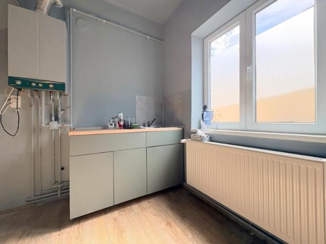 Casa de inchiriat, in zona Balcescu, pentru office sau rezidential