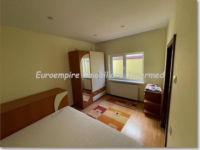 Casa de inchiriat in Constanta, Faleza Nord 70 mp