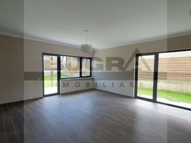 Casa de inchiriat in Dezmir, ansamblu privat