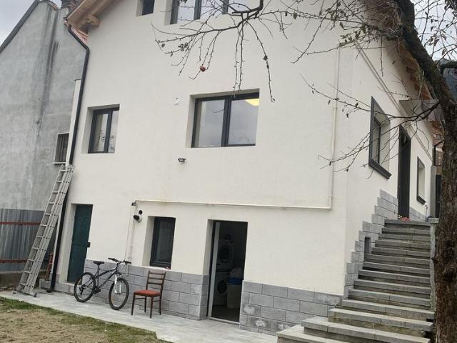 Casa de inchiriat in Scheii Brasovului
