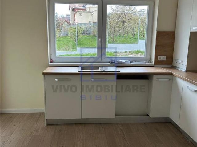 Casa de inchiriat in Sibiu 4 camere, panorama deosebita, zona Viile Sibiului de inchiriat
