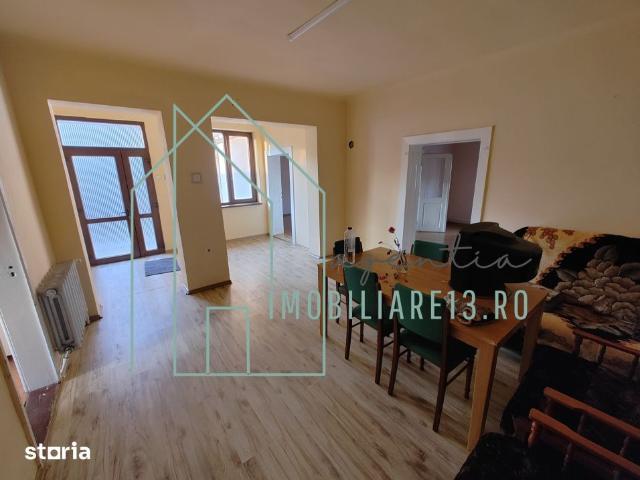 Casa de inchiriat pretabila pentru afterschool / birouri in Sebes Alba