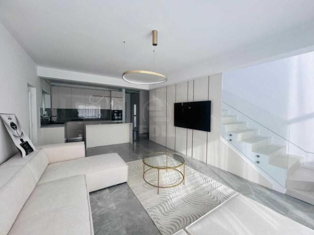 Casa de Inchiriere 4 camere, CACJ246207FLO