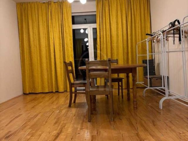Casa de Inchiriere 4 camere, CACJ247371FLO