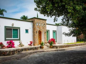 Casa de lujo con vista en venta OPORTUNIDAD Ajijic el Dorado Casa Club Chapala