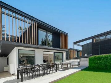 CASA DE LUJO EN LAS CONDES PROYECTO PRONTO A ENTREGAR