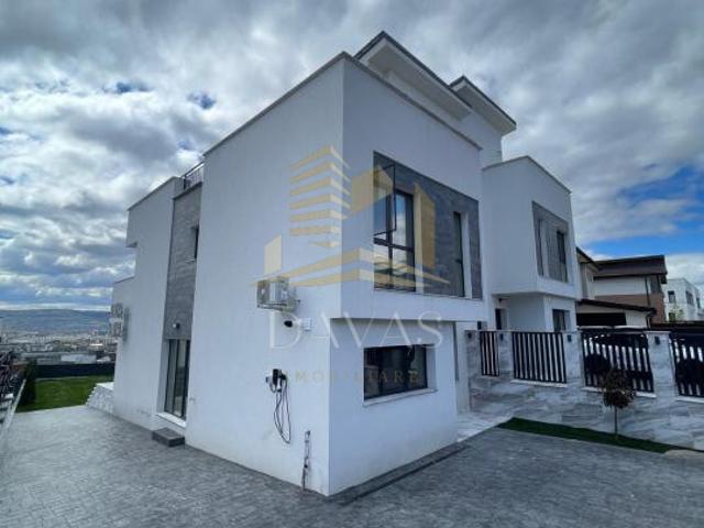 Casa de lux ultrafinisata | Jacuzzi | 4 camere | Terasa | View | Iris |Voronet