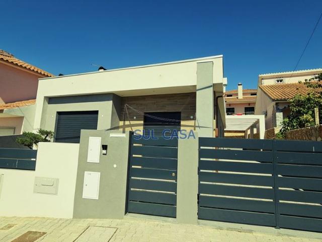 Casa de luxo de 130 m² à venda Seixal, Portugal
