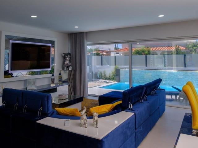 Casa de luxo de 160 m² à venda Almada, Portugal