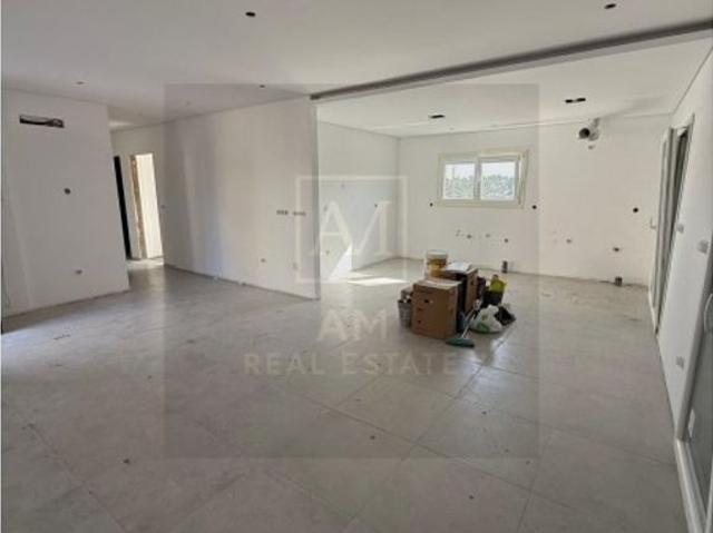 Prestigiosa casa de 186 m² à venda Seixal, Setúbal