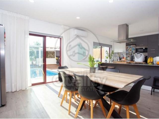 Casa de luxo de 194 m² à venda Barreiro, Setúbal