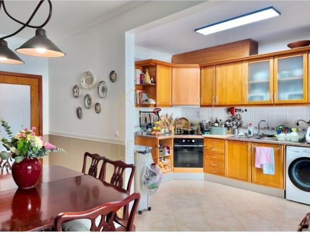 Casa de luxo de 214 m² à venda Seixal, Setúbal