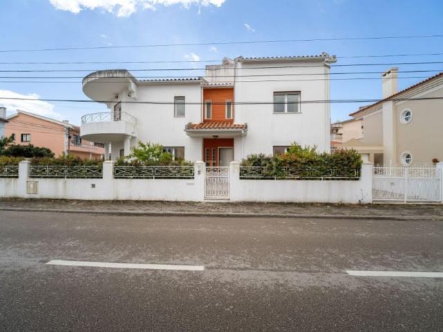 Casa de luxo de 215 m² à venda Seixal, Setúbal