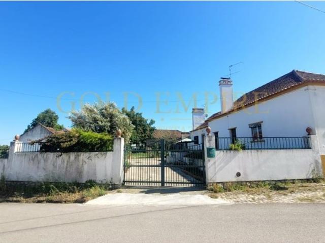 Casa de luxo de 21705 m² à venda Cartaxo, Portugal