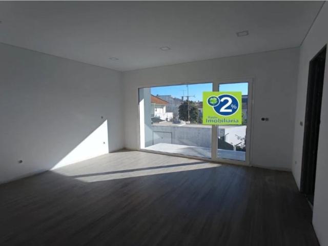 Casa de 220 m² à venda Seixal, Portugal