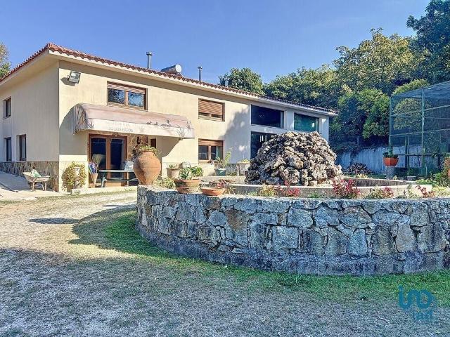 Casa de luxo de 298 m² à venda Escapães, Portugal