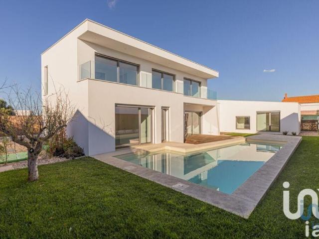 Casa de luxo de 307 m² à venda Charneca de Caparica, Portugal