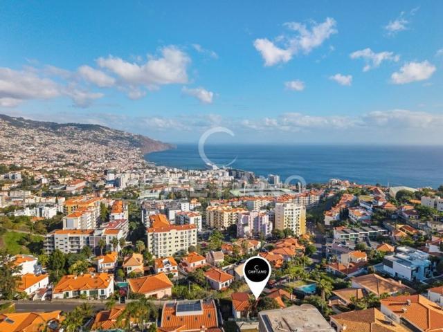 Prestigiosa casa de 308 m² à venda Funchal, Madeira