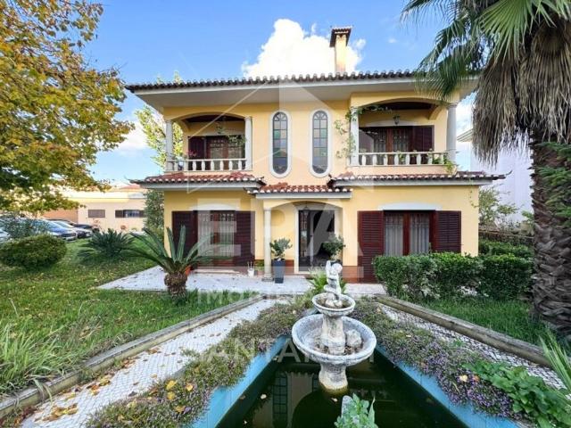 Casa de luxo de 330 m² à venda Santarém, Portugal