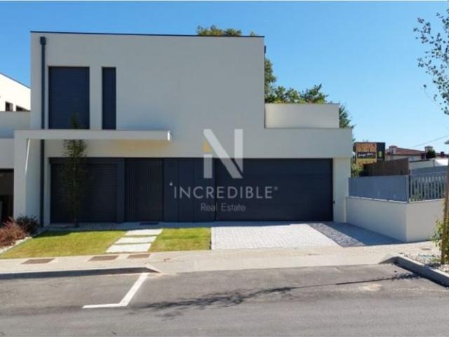 Casa de luxo de 331 m² à venda Braga