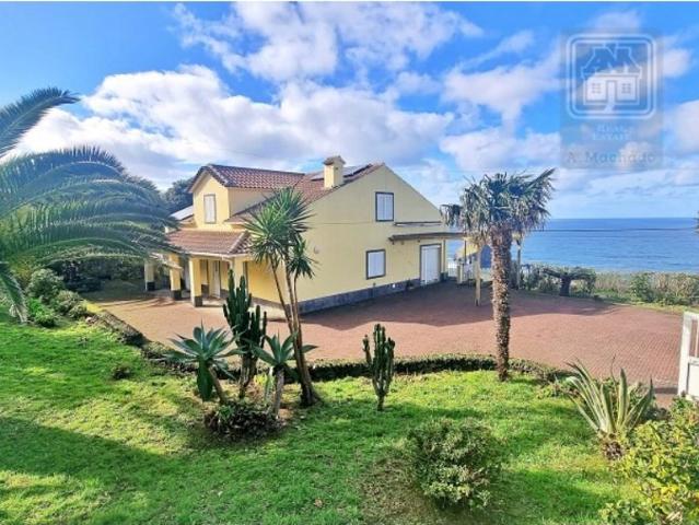 Prestigiosa casa de 358 m² à venda Ponta Delgada, Portugal