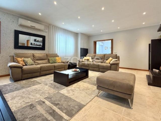 Casa de luxo de 352 m² à venda Santa Maria da Feira, Portugal