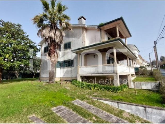Prestigiosa casa de 478 m² à venda Guimarães, Portugal