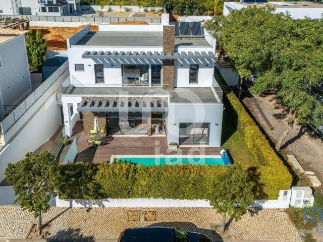 Casa de luxo de 442 m² à venda Quarteira, Faro