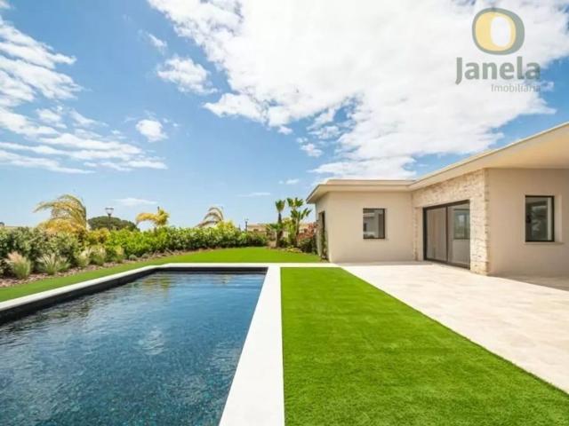 Casa de luxo de 544 m² à venda Montenegro, Faro
