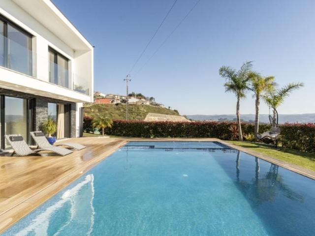 Casa de luxo de 546 m² à venda Guimarães, Braga