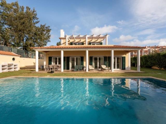 Casa de luxo de 684 m² à venda Cascais e Estoril, Portugal
