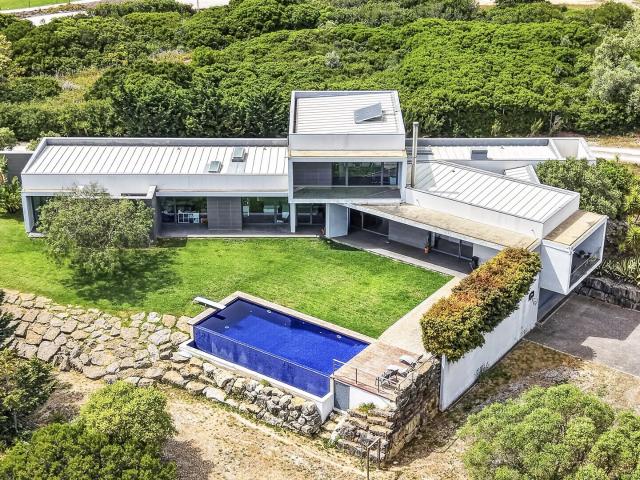 Casa de Luxo no Belas Country Club 347m² Queluz e Belas