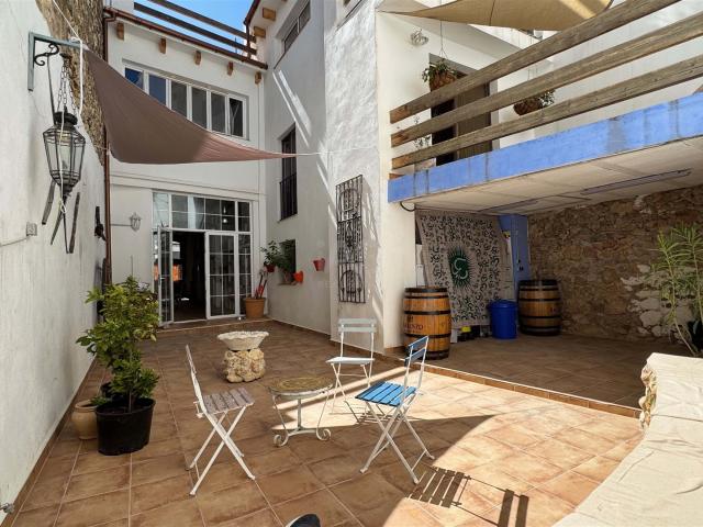 Casa de pueblo 3 dormitorios 288 m2 288m² Pego