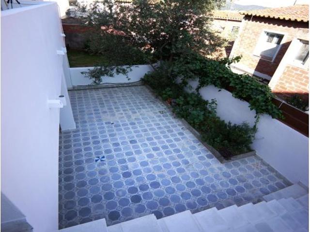 Casa de pueblo totalmente reformada zona tranquila y cerca del centro