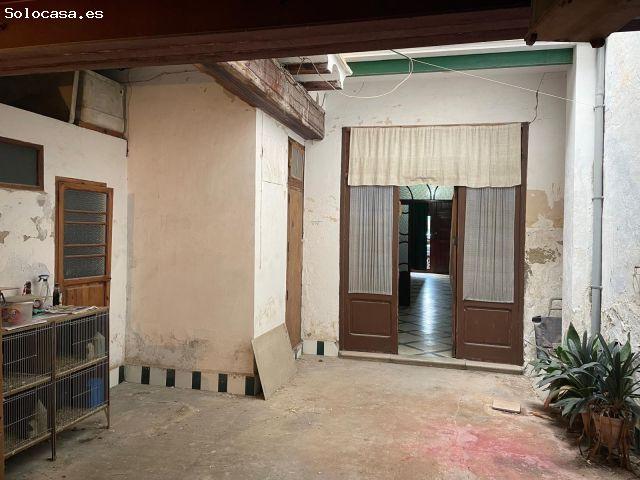 CASA DE PUEBLO A REFORMAR EN EL CENTRO DE SUECA!