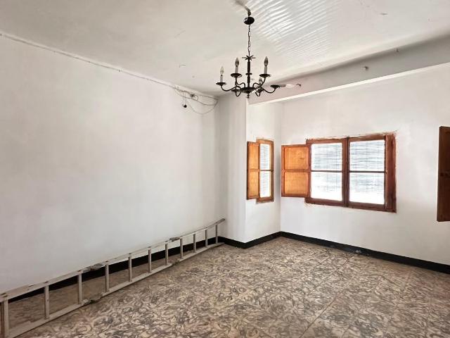 Casa de pueblo con gran potencial en El Tosalnou junto a Rafelguaraf – 42.000€