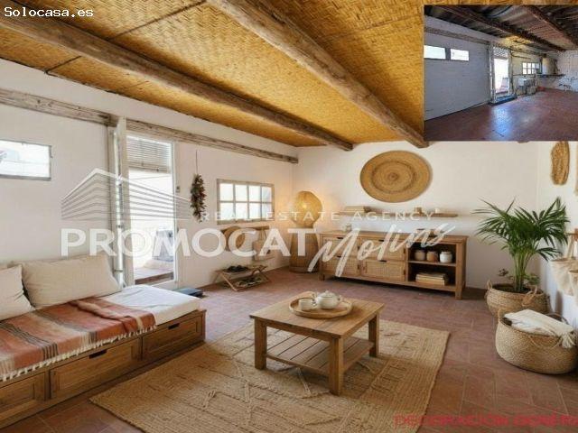 Casa de pueblo con jardín, aparcamiento y derecho a vuelo en Molins de Rei