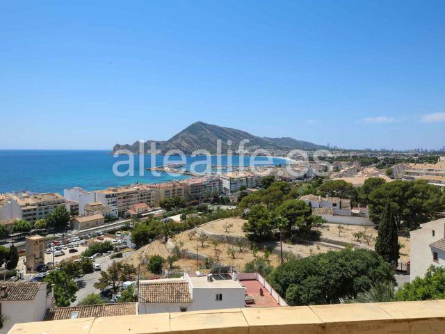 Casa de Pueblo con terraza y Vistas al Mar en el Casco Antiguo de Altea