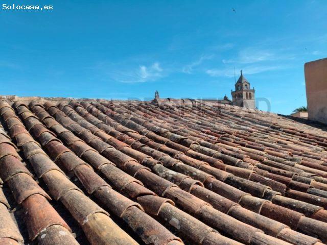 Casa de pueblo datada de 1840 con 458 m2 en CAMPOS